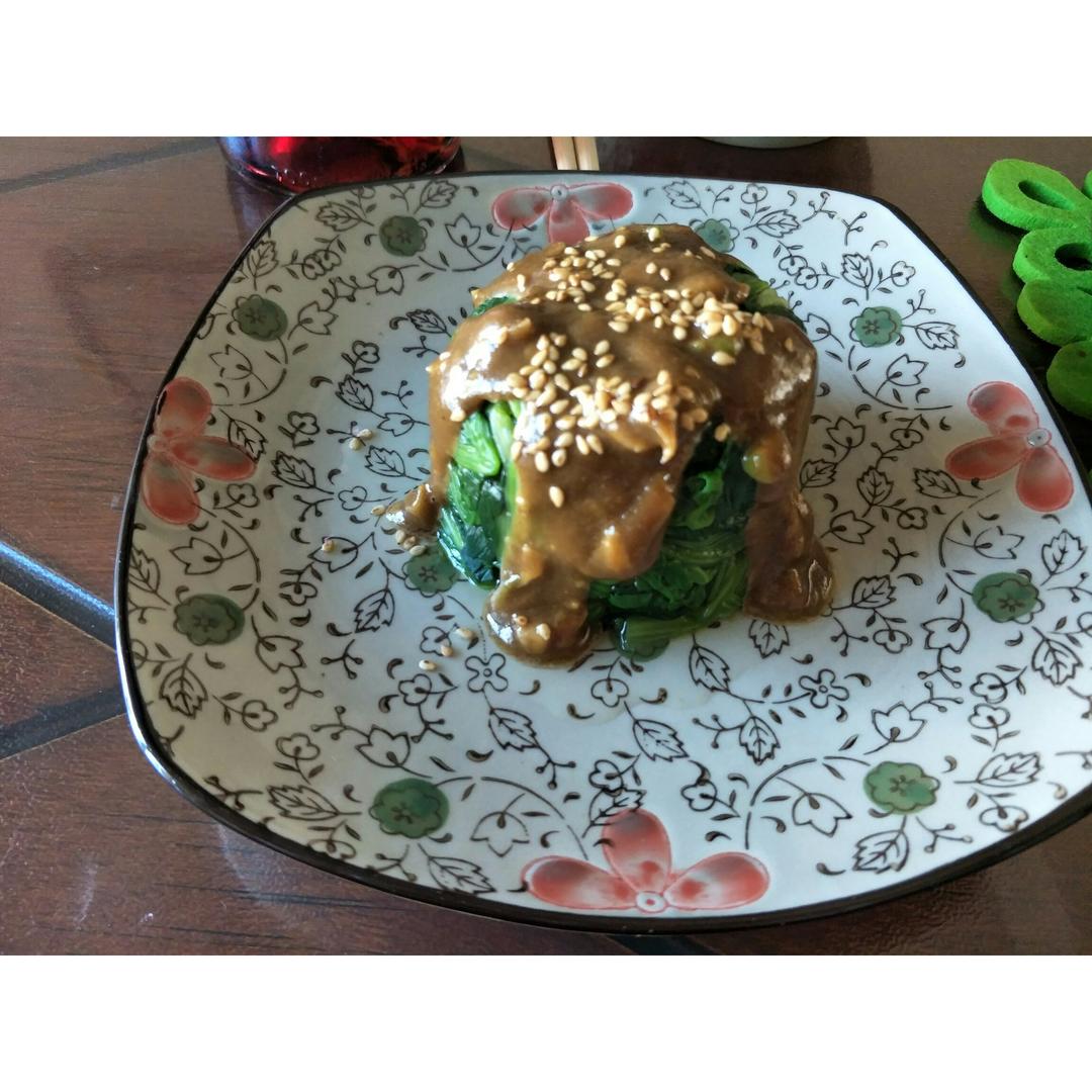 麻酱拌花生菠菜