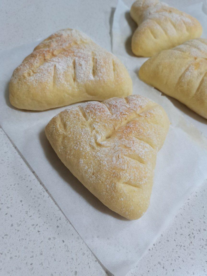 全麦椰香葡萄干面包