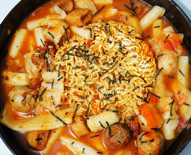 韩式年糕火锅的做法