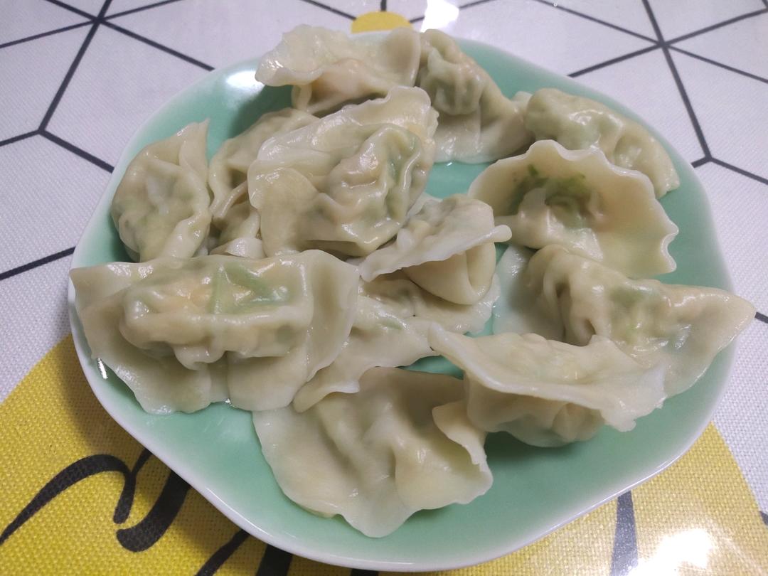 西葫芦虾仁馅饺子（鲜嫩多汁，口口生香）