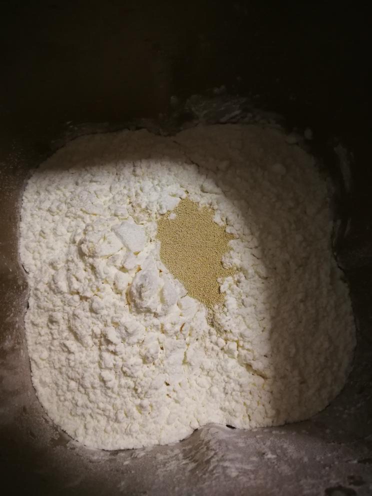 纯奶手撕吐司的做法 步骤1