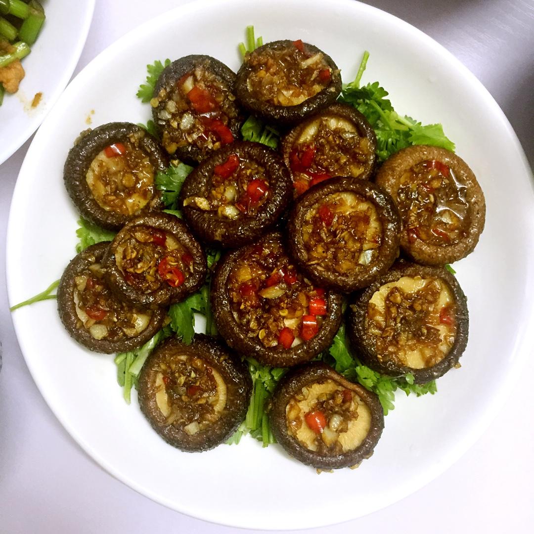 蒜蓉孜然烤香菇