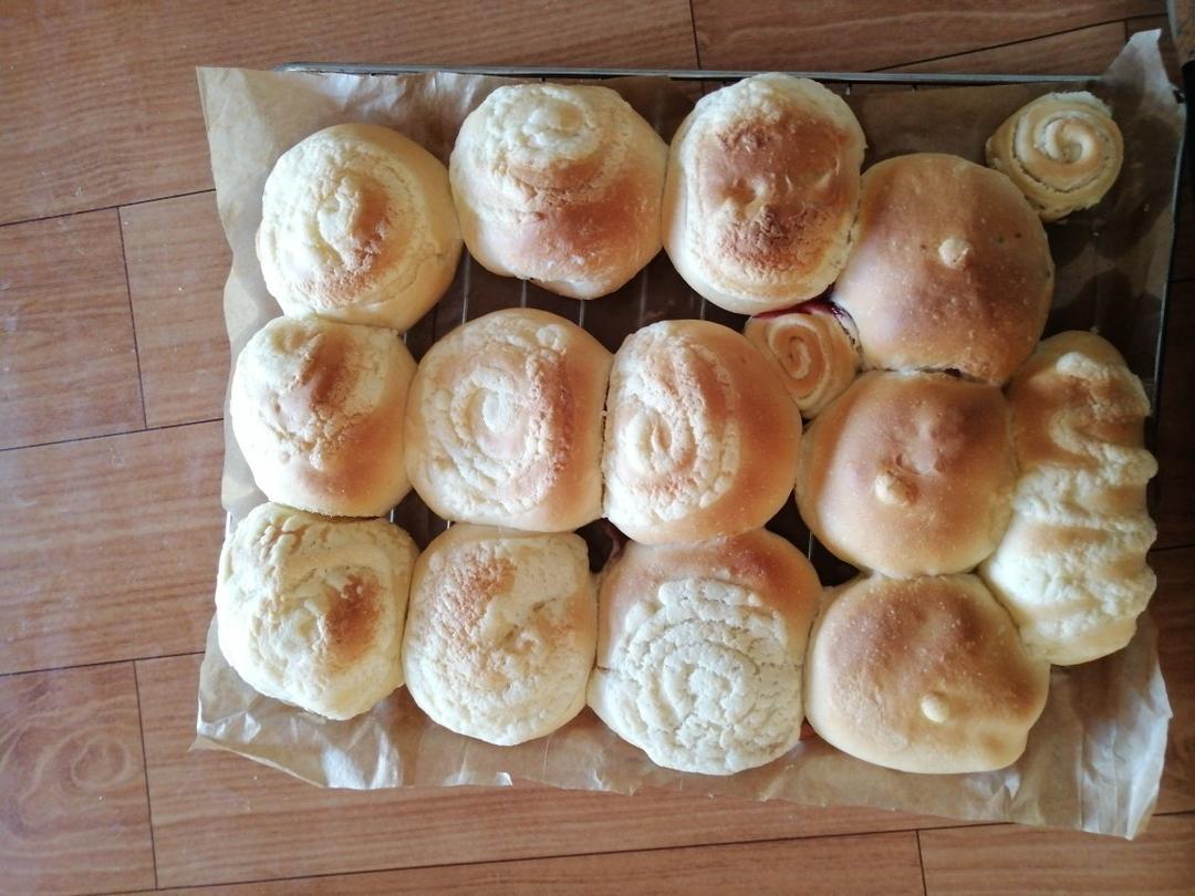 考验自制力的小餐包---黄油蒜香小餐包