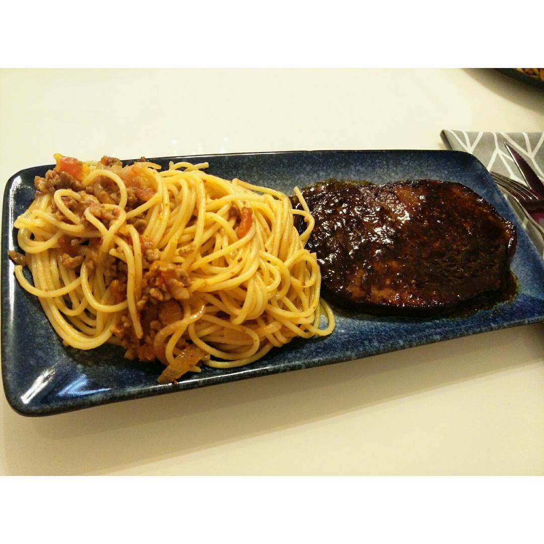 四分钟煎好一块鲜嫩多汁的牛排