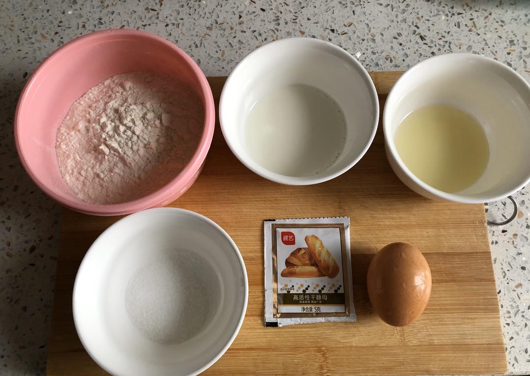 纯奶手撕吐司的做法 步骤1