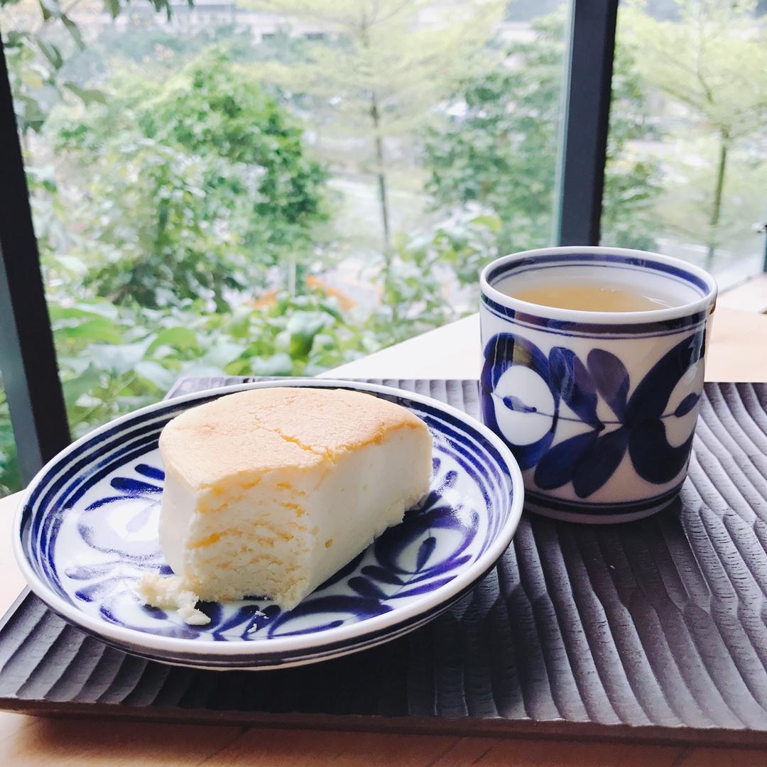 完美轻乳酪芝士蛋糕（不开裂、不回缩、不收腰、入口即融）