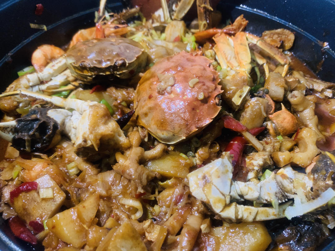 胖哥俩肉蟹煲