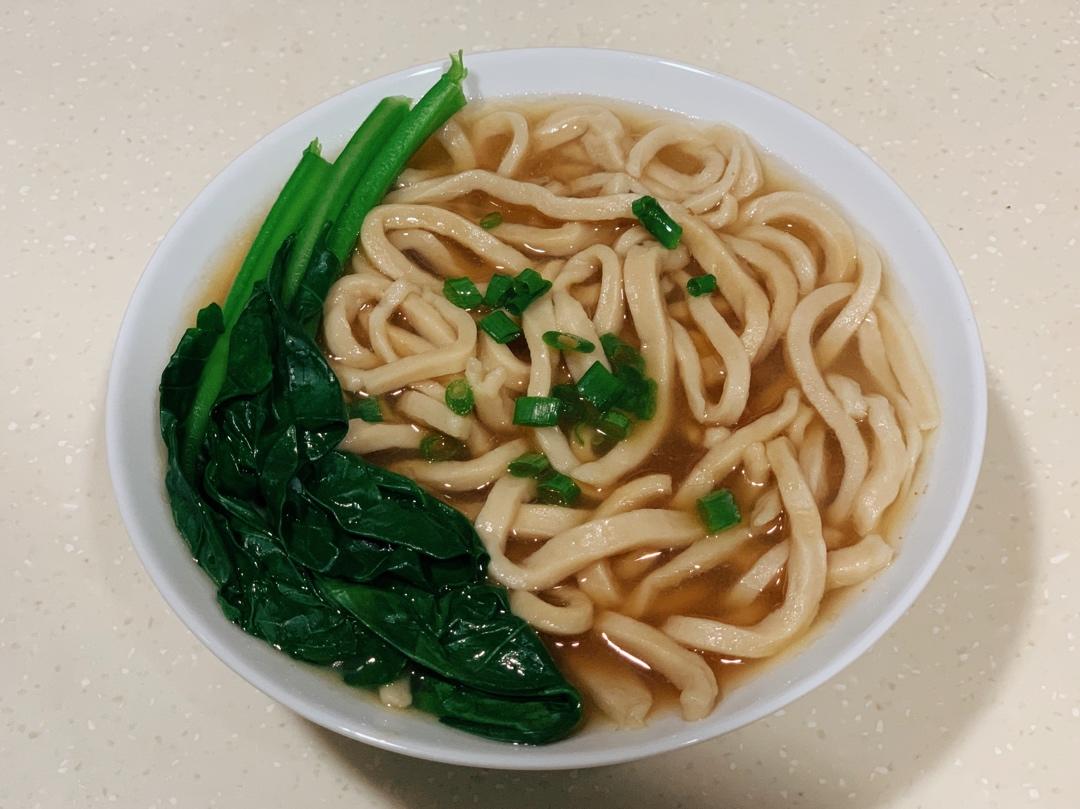 别具风味又回味无穷的阳春面（10分钟做快手热汤面）🌺