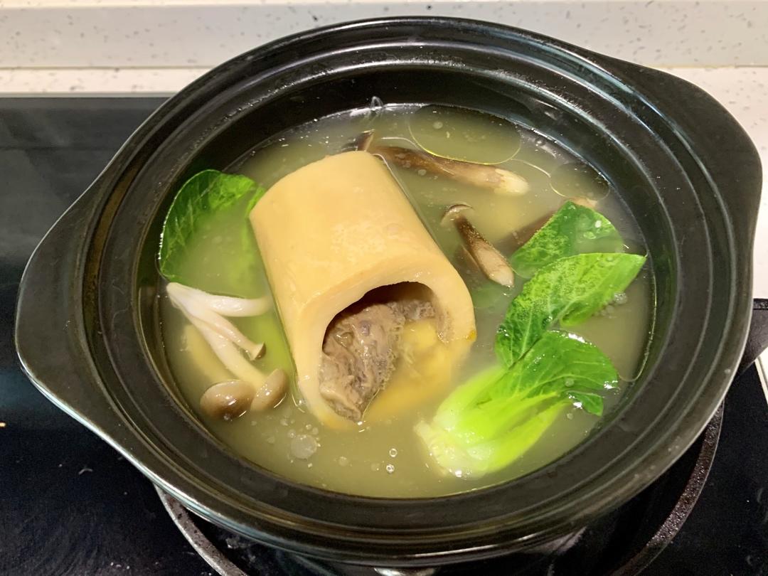 牛棒骨汤～超级营养  好喝！