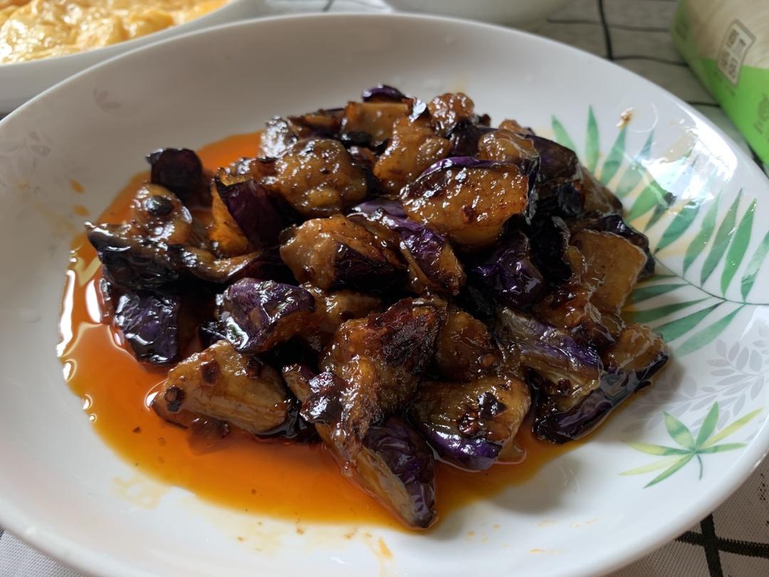 家常红烧茄子🍆，只要少量的油且下饭