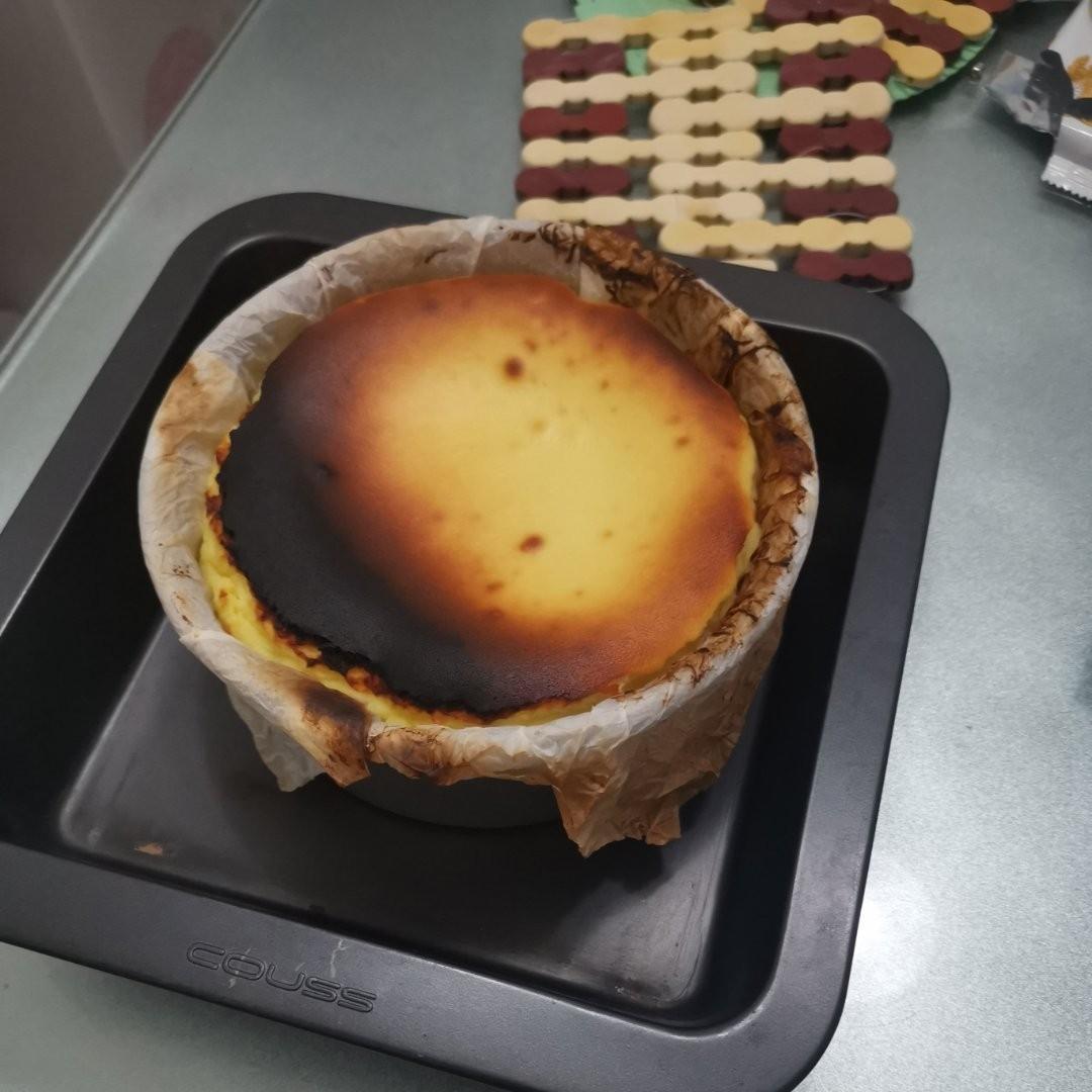 曼食慢语丨酸奶巴斯克蛋糕