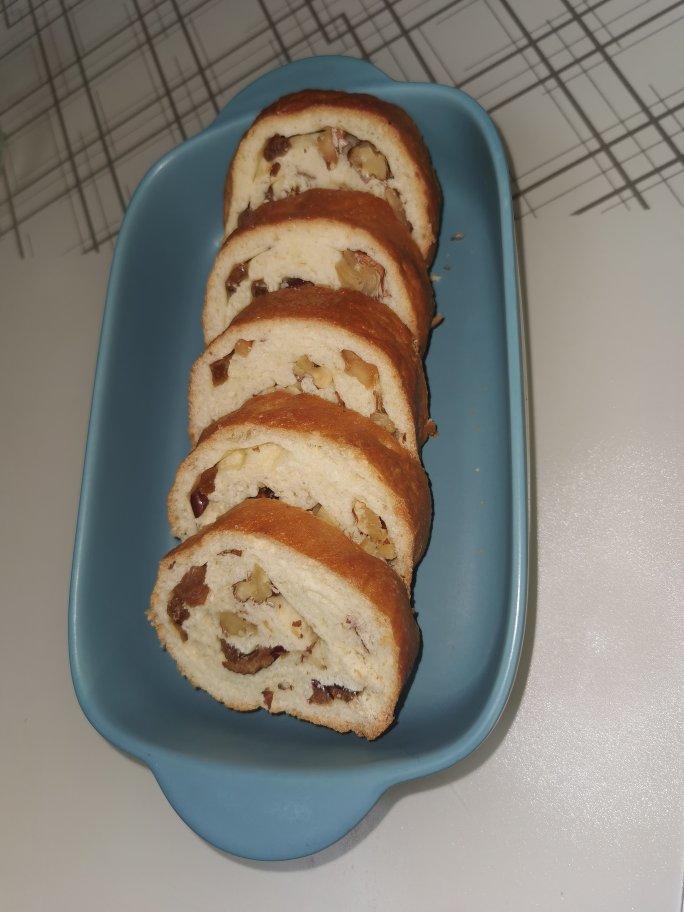 美味坚果面包（大列巴）