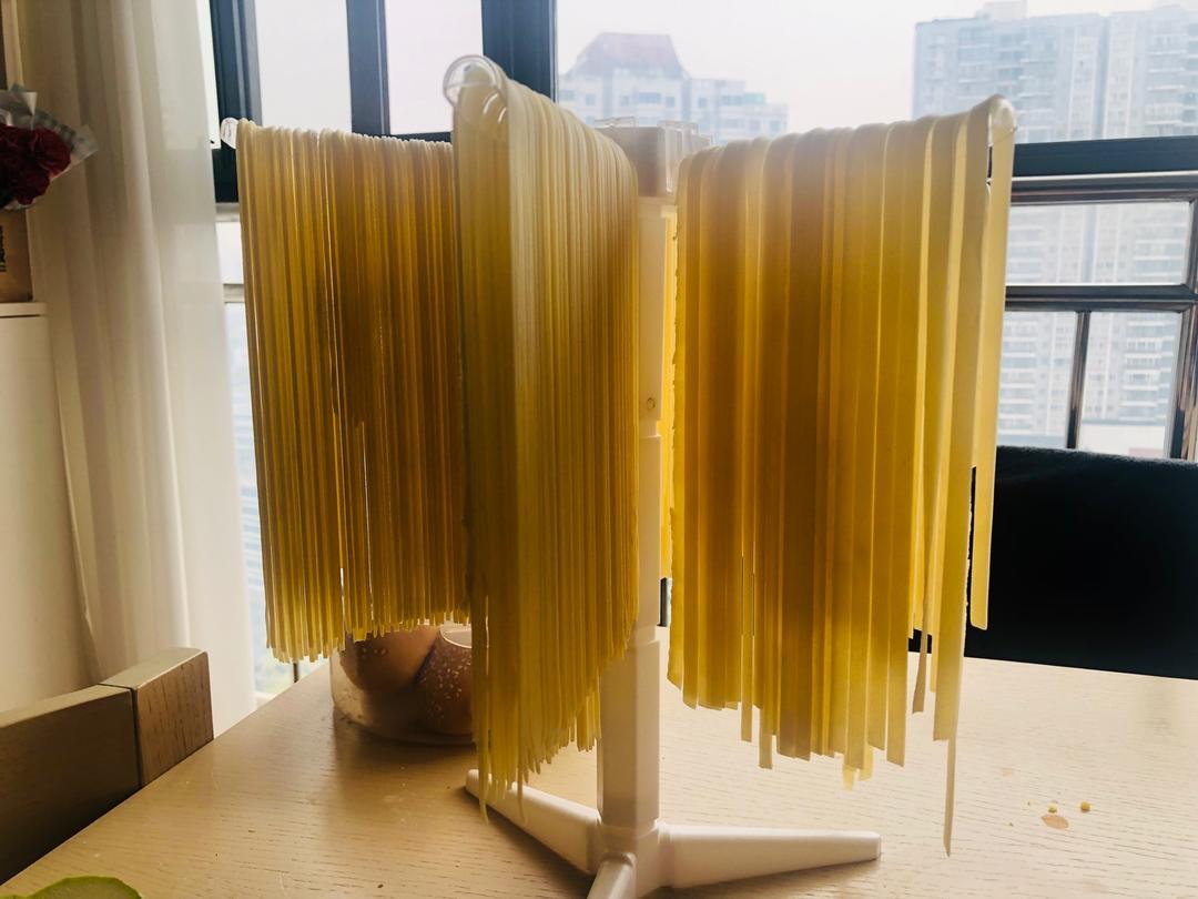 厨师机自制鸡蛋面的做法