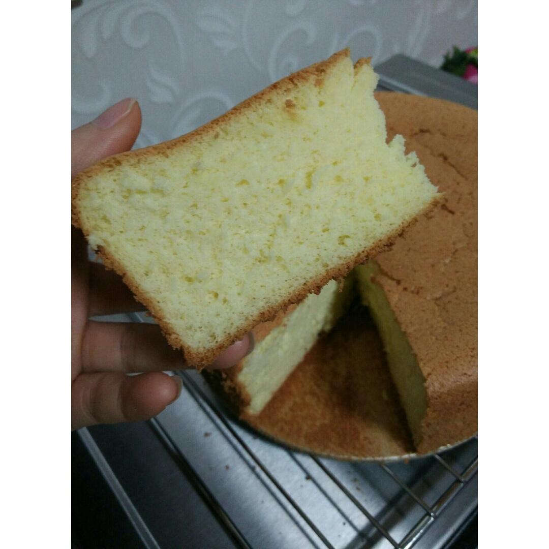 烤箱做蛋糕（戚风蛋糕的做法）