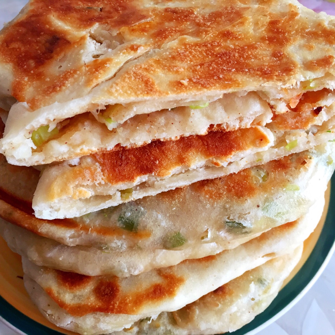 missss小lily做的发面版葱油饼