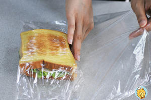 一个多士炉搞定口袋三明治的做法 步骤7