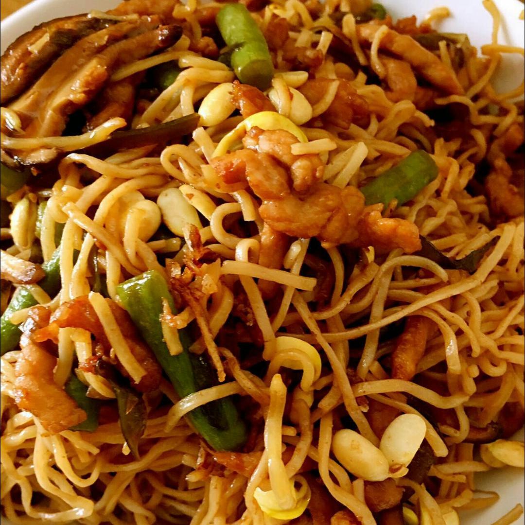 香菇肉丝炒面的做法