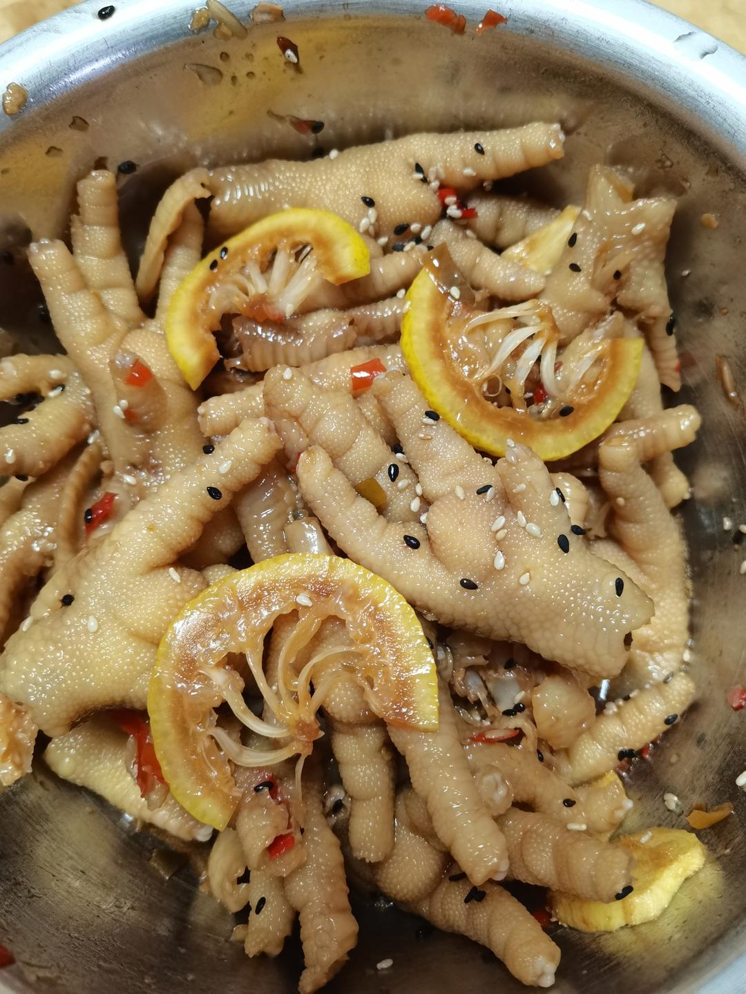 柠檬无骨酸辣凤爪