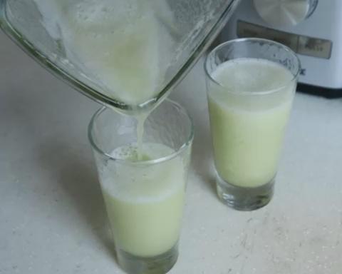 润肺润喉蜂蜜雪梨黄瓜汁早餐玛捷斯破壁机blender的做法视频 做法步骤 下厨房
