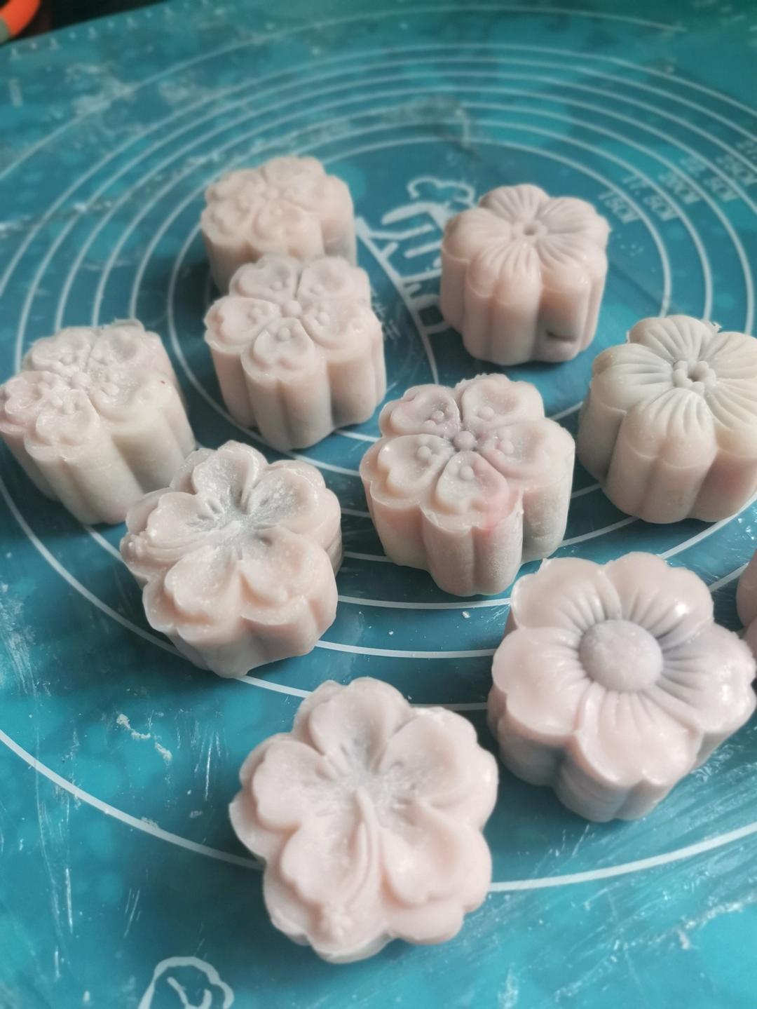 颜值爆表的梦幻渐变色冰皮月饼~简单易操作！印花清晰！口感Q弹！