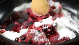 德普烘焙食谱—莓果奶酥条的做法 步骤1