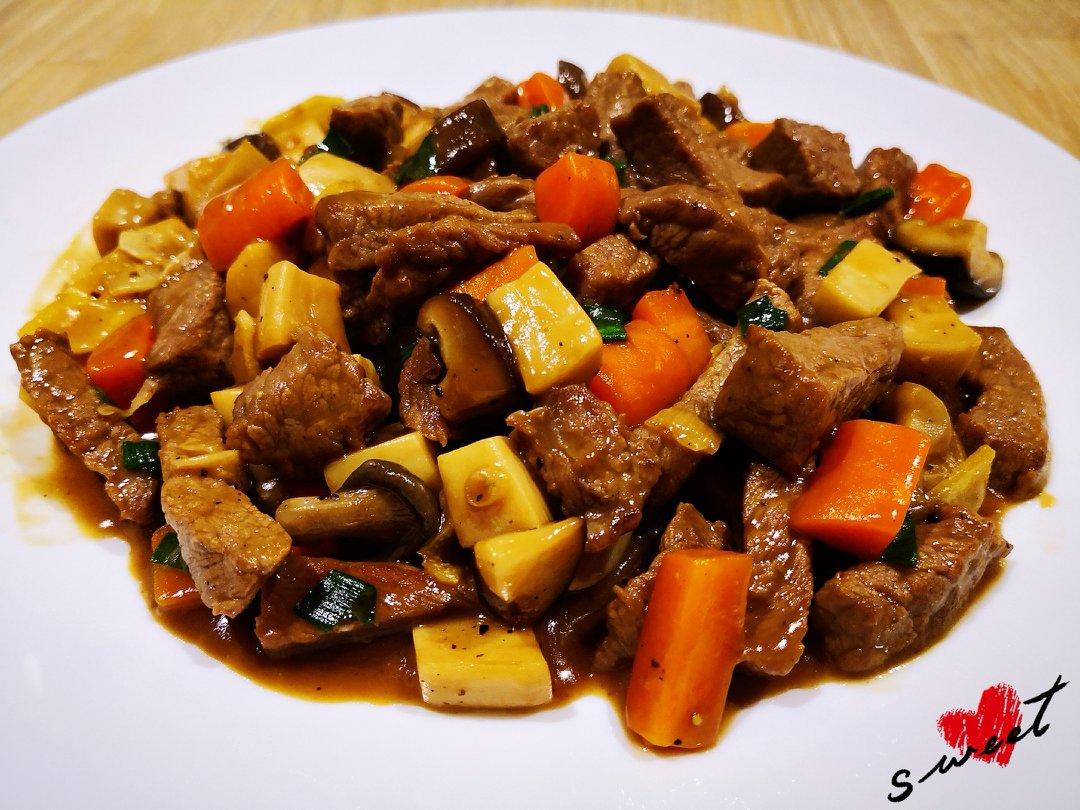 心妈amy-手机1228做的黑胡椒杏鲍菇牛肉粒