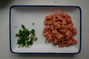 蛋包豆腐小三鲜的做法 步骤6