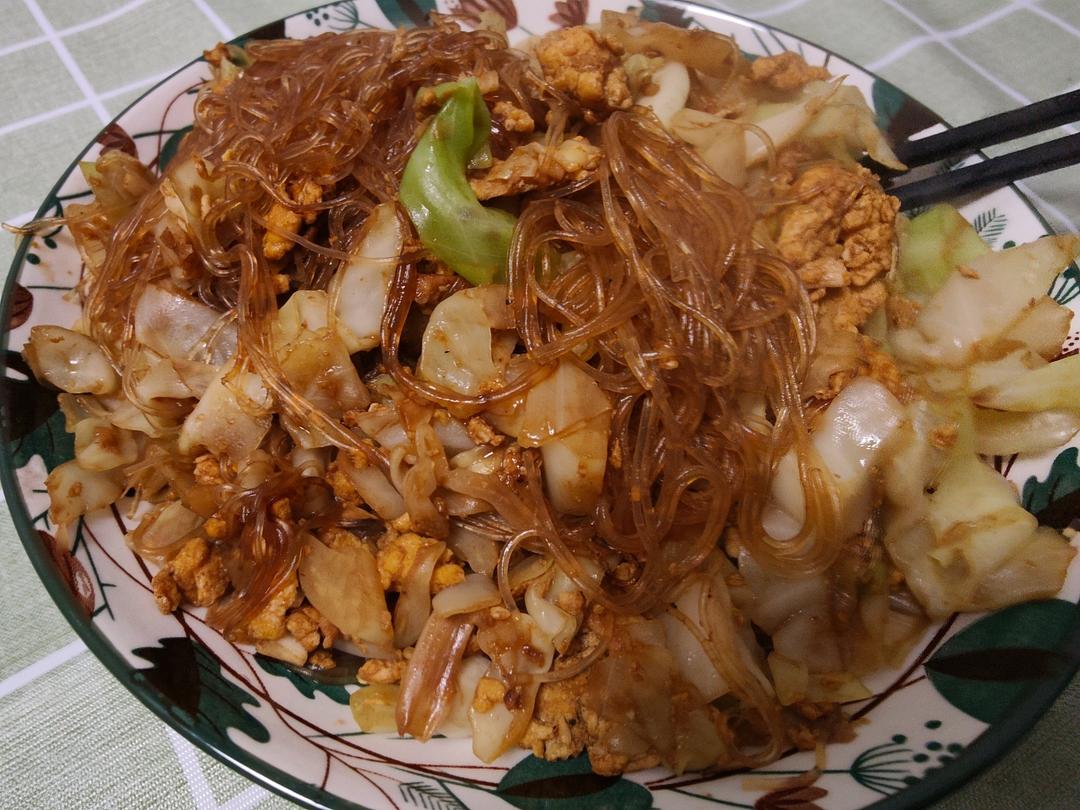 大学食堂的味道:包菜粉丝炒蛋