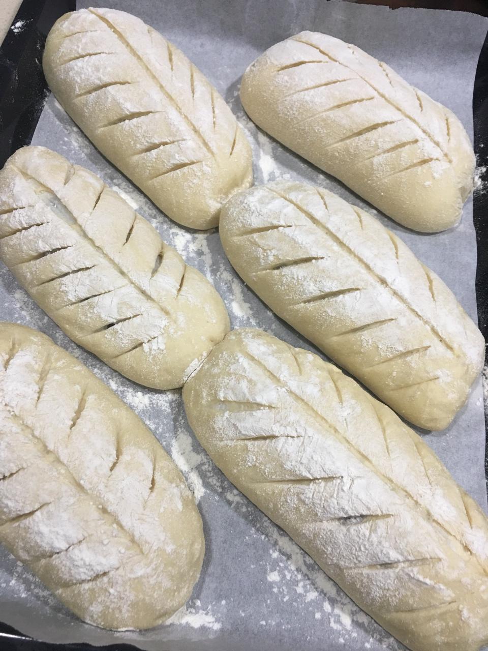 红豆/肉松麻薯软欧面包+石榴茶【曼食慢语】