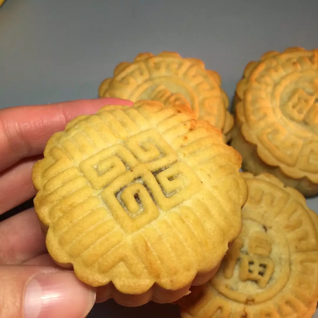 蛋黄豆沙广月