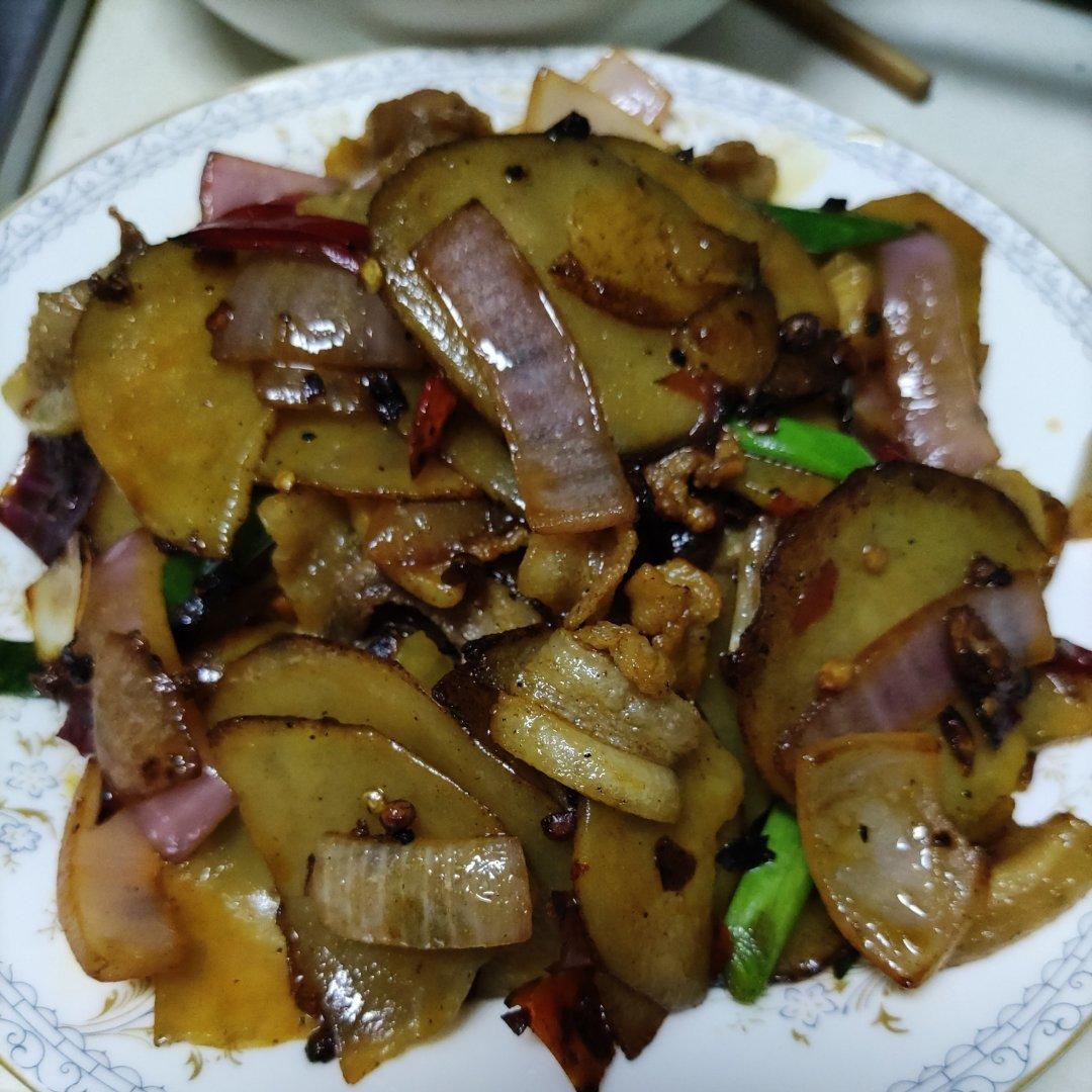 干锅土豆片