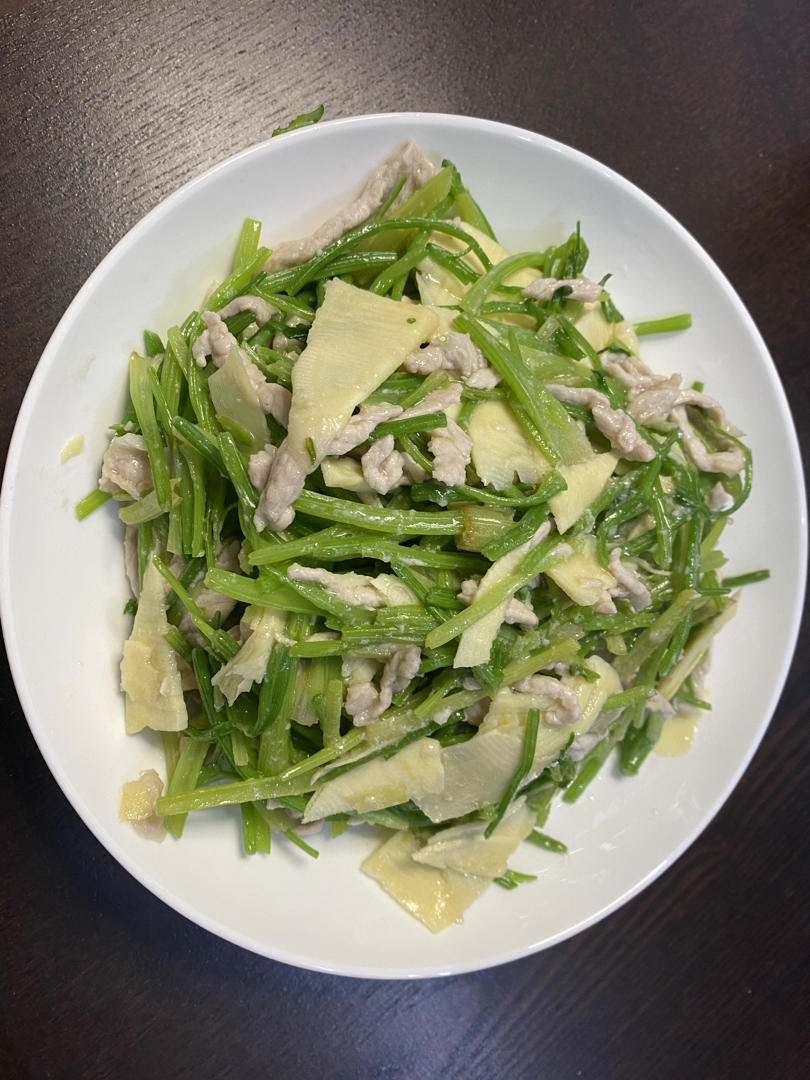 香干冬笋芹菜炒肉丝