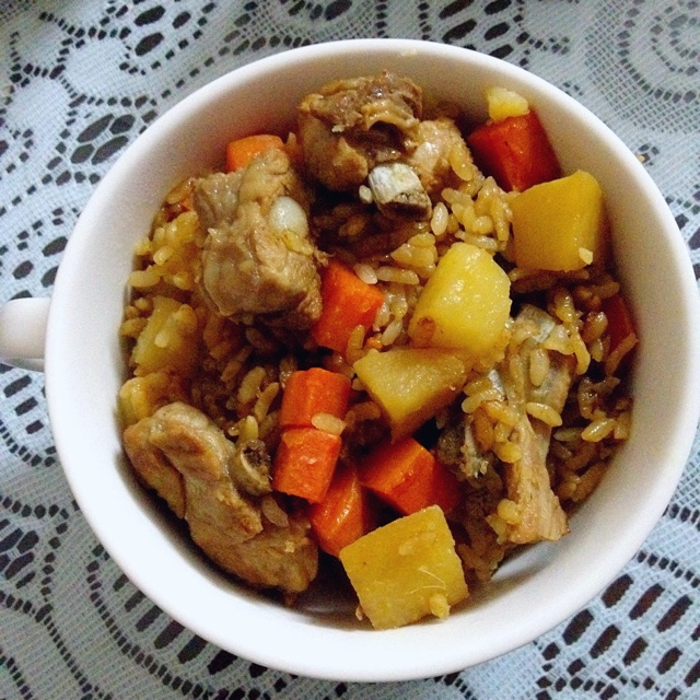 喷香排骨焖饭（爆好吃）