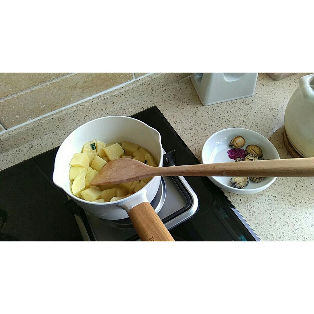 鲍鱼烧土豆