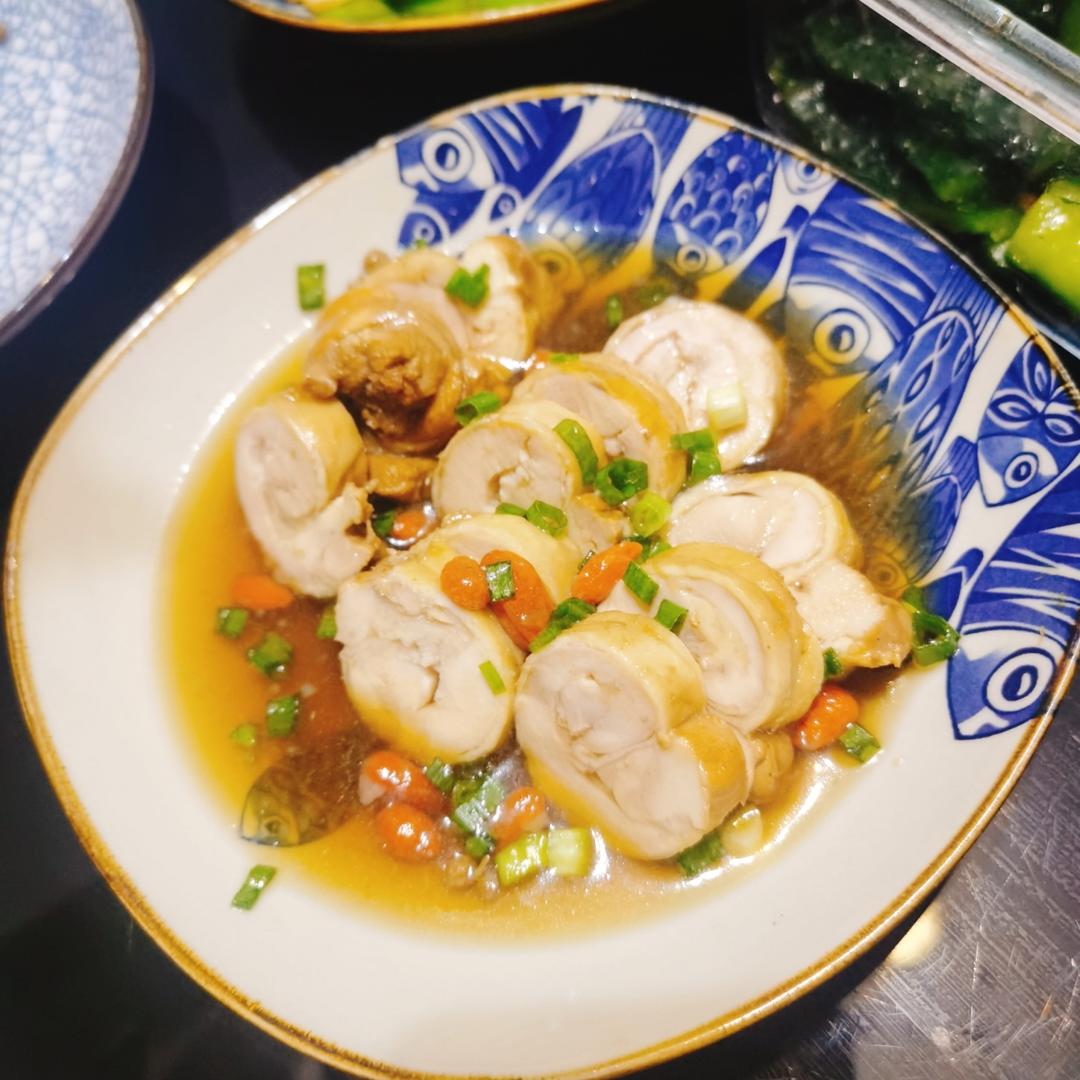 分享两个爽口好吃的凉菜，醉鸡和腌黄瓜