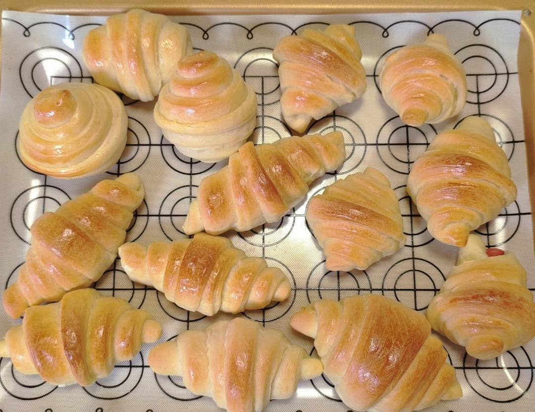 手揉小小牛角包🥐（牛奶面包配方）