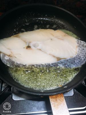 香嫩多汁简易鳕鱼的做法 步骤4