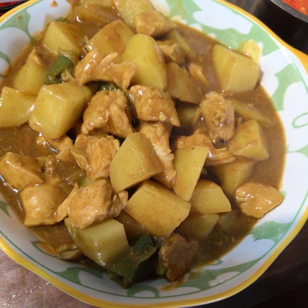 土豆咖喱鸡肉