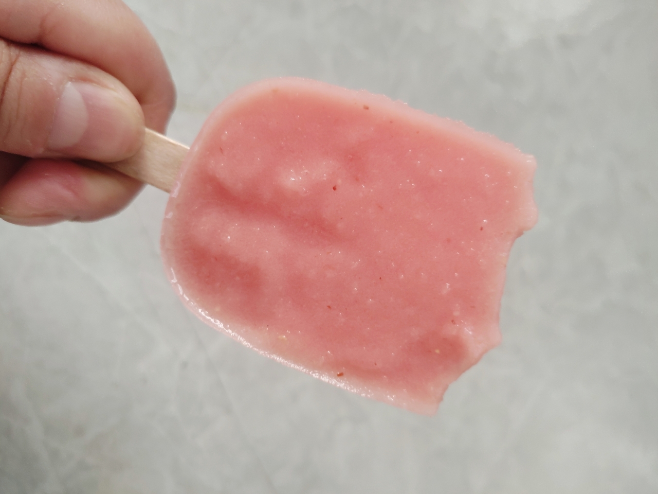 西瓜荔枝酸奶冰棍的做法