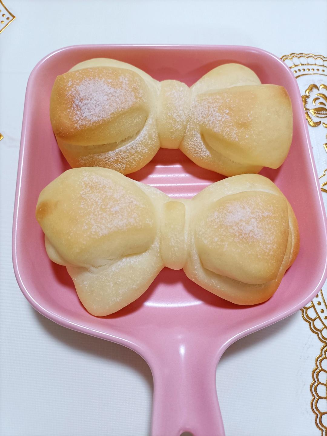 蝴蝶结面包
