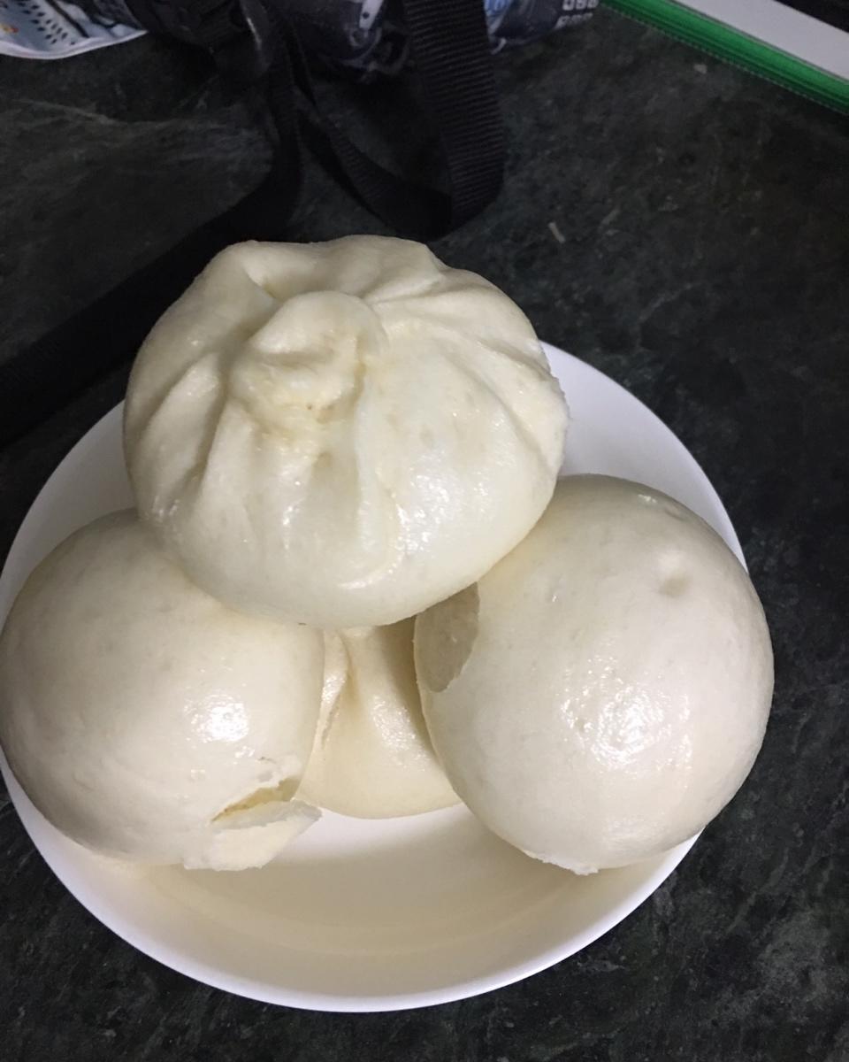 用面包机和面做包子