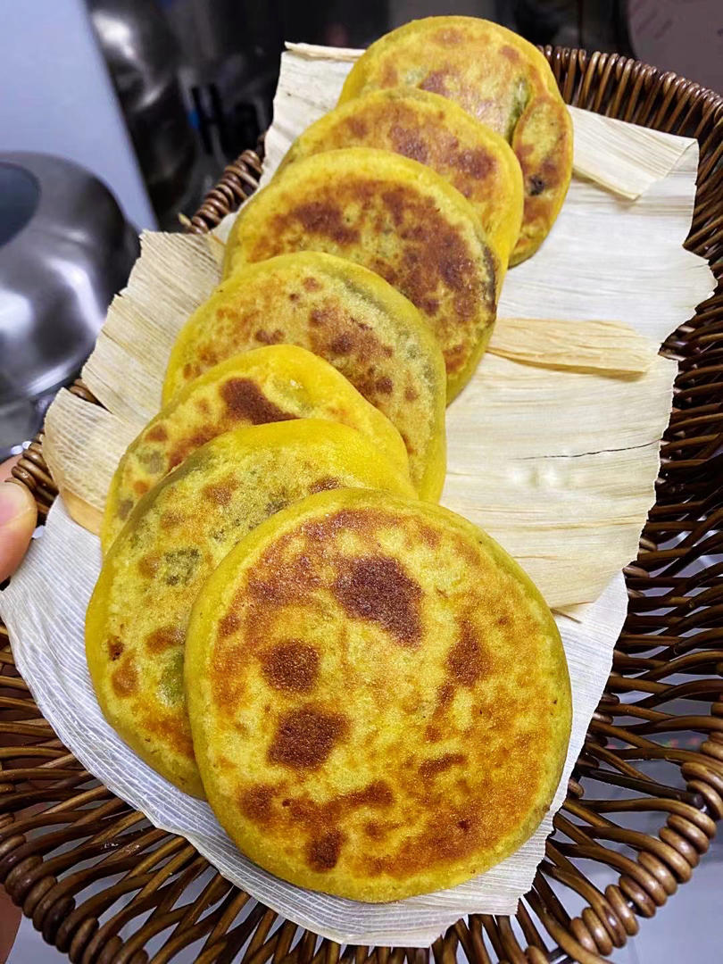 不用烤箱❗️好吃到爆炸的红薯豆沙饼❗️早餐不用愁（附食谱）