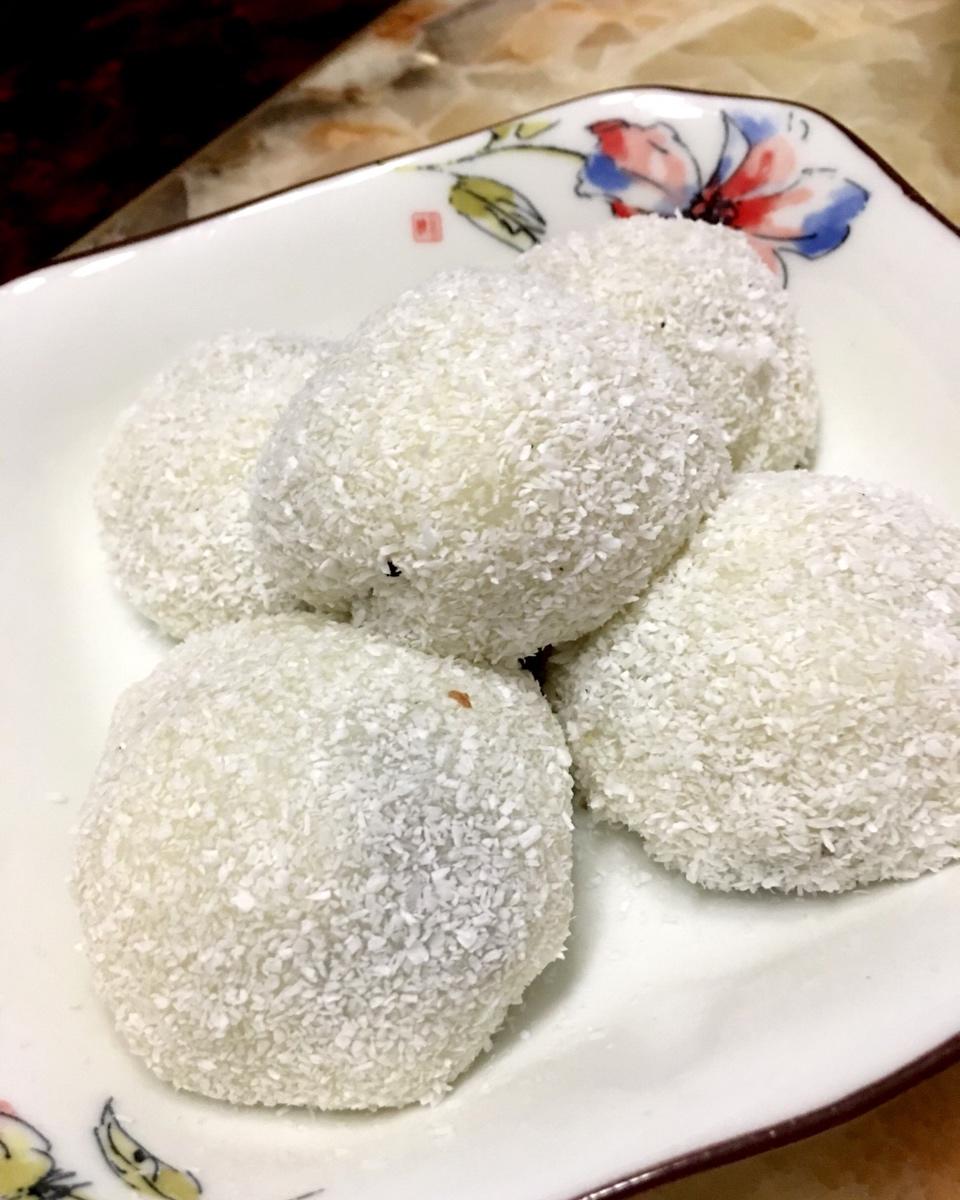 自制糯米糍（花生黑芝麻和豆沙夹心）