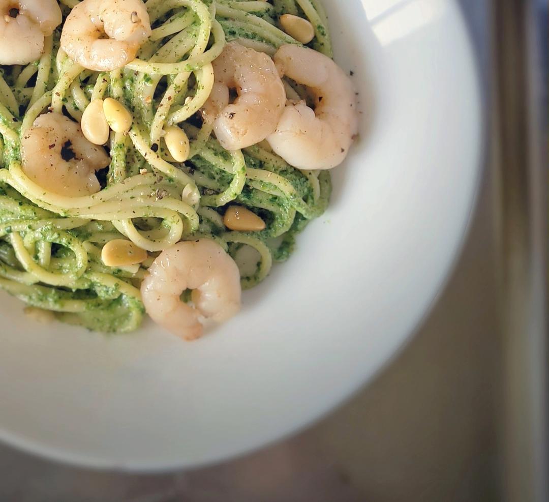 奶香菠菜虾仁意面