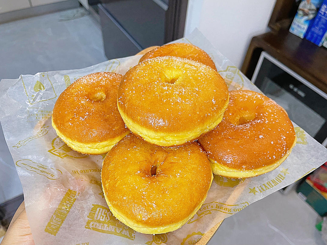 🍩超快手一小时低糖无需烤箱的甜甜圈（详细视频）