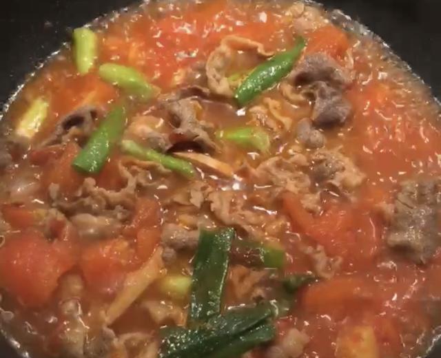 番茄酸汤肥牛锅的做法