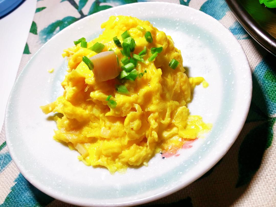 干贝炒鸡蛋（中式的scrambled egg）