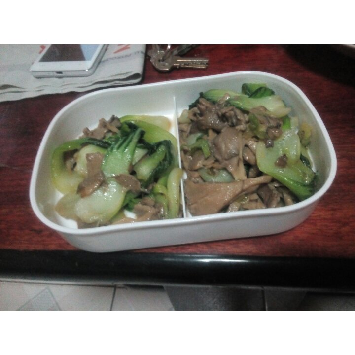 青菜炒蘑菇
