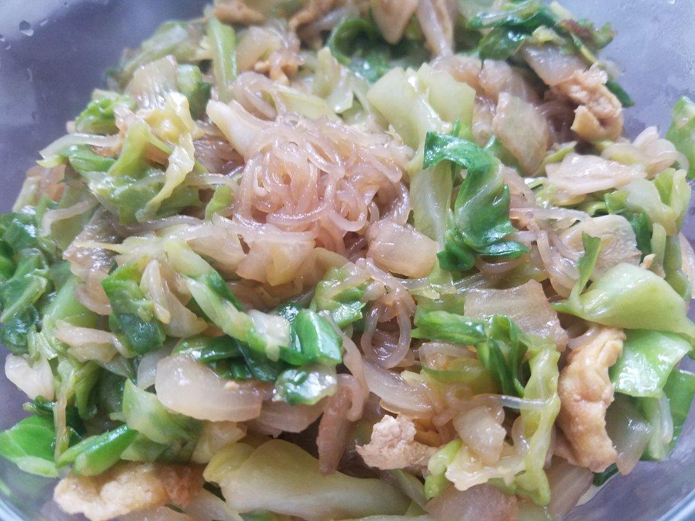 包菜粉丝炒鸡蛋