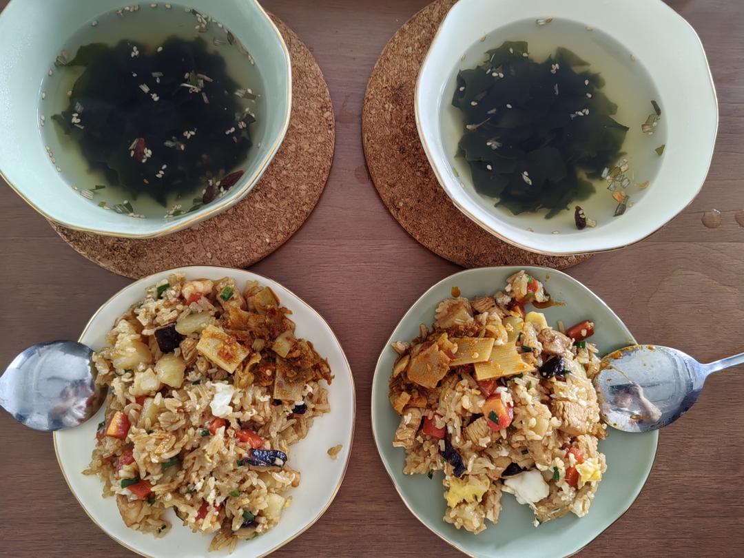 番茄土豆玉米排骨汤